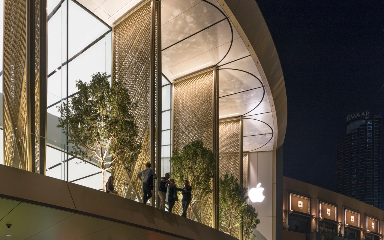 The Apple Dubai Mall's "Solar Wings" take around a minute to open