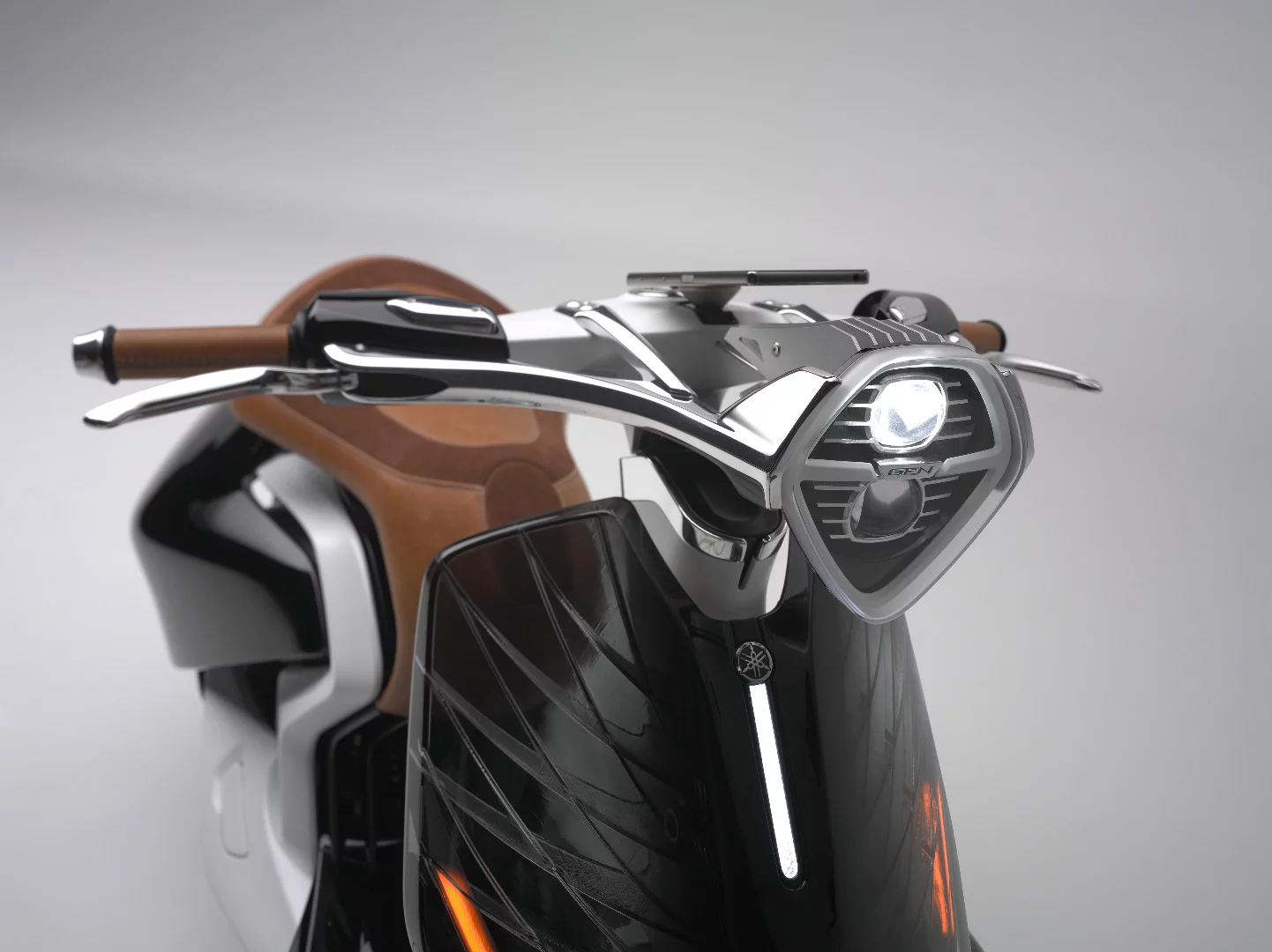 Futuristic LED headlights and semi-transparent plastic bodywork for the Yamaha 04Gen concept