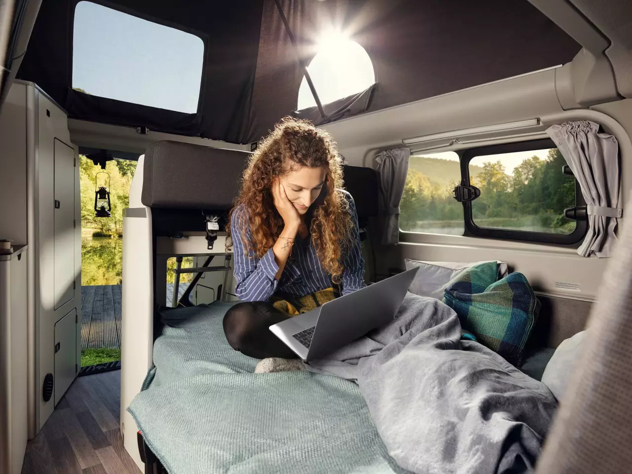 As part of an update package, the Transit Custom Nugget now offers integrated Wi-Fi