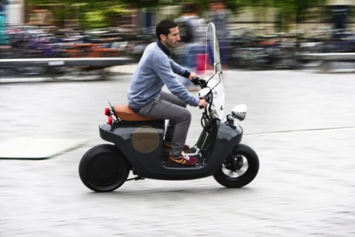 The Van.Eko Be.e has a natural fiber composite monocoque
