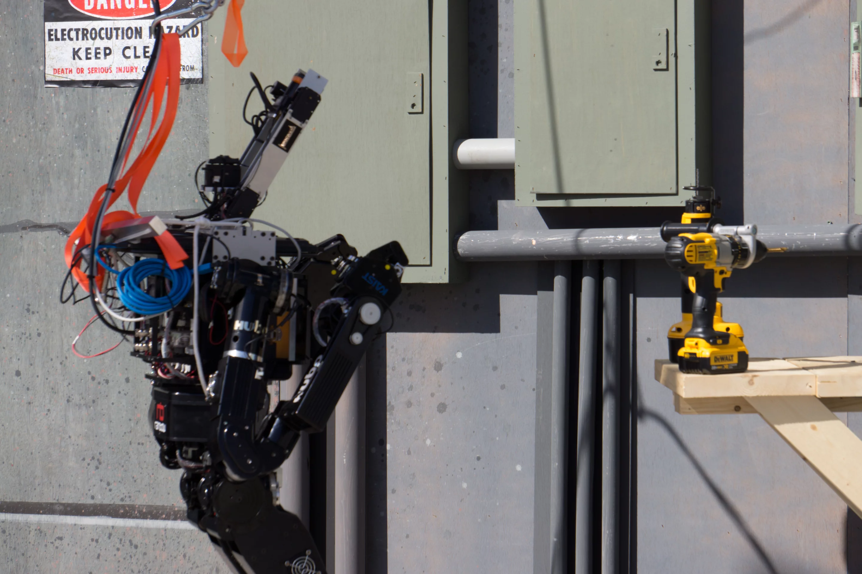 KAIST on cutting course