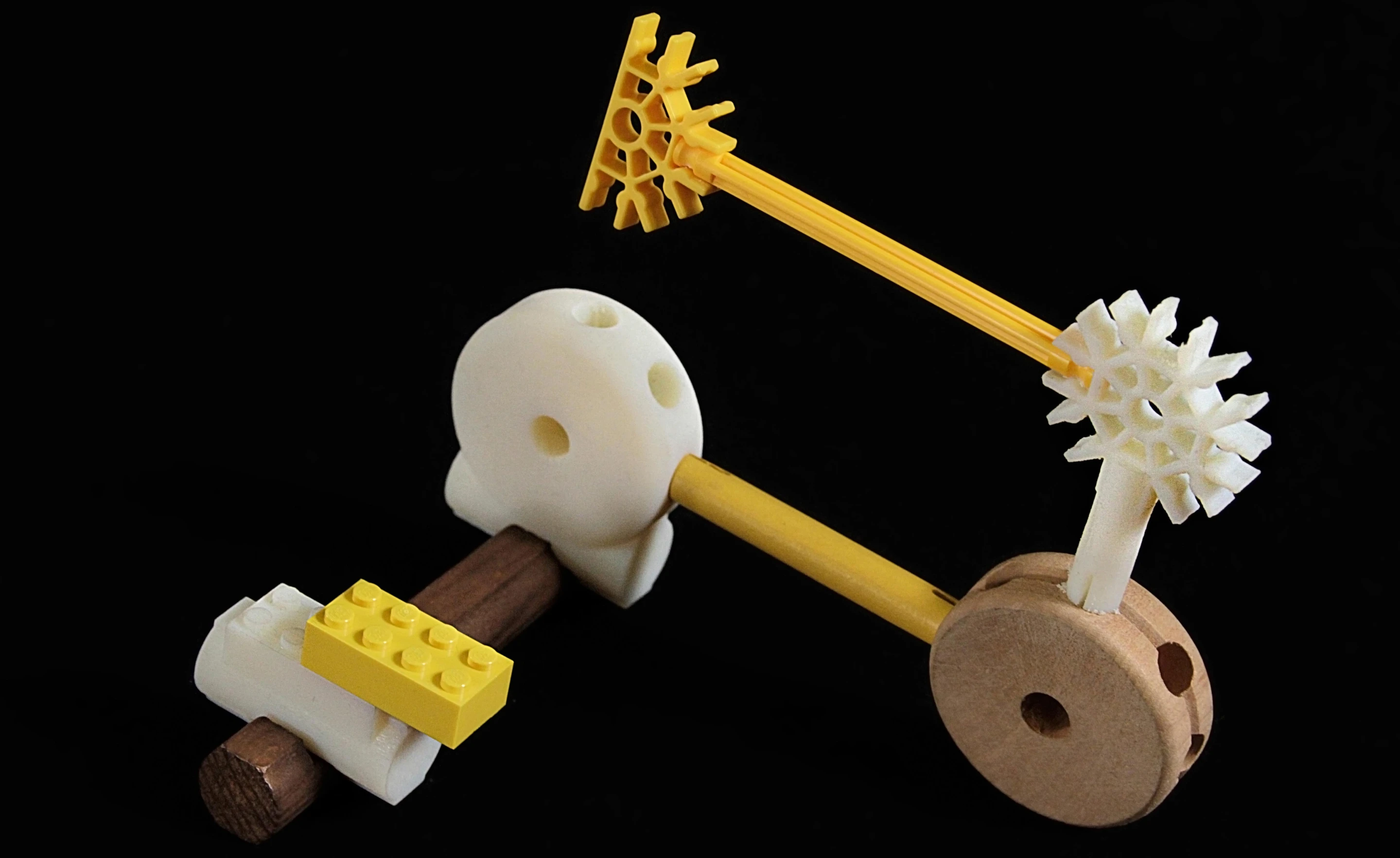 The Free Universal Construction Kit can be produced from any 3D printer and used to connect pieces from 10 different construction toys