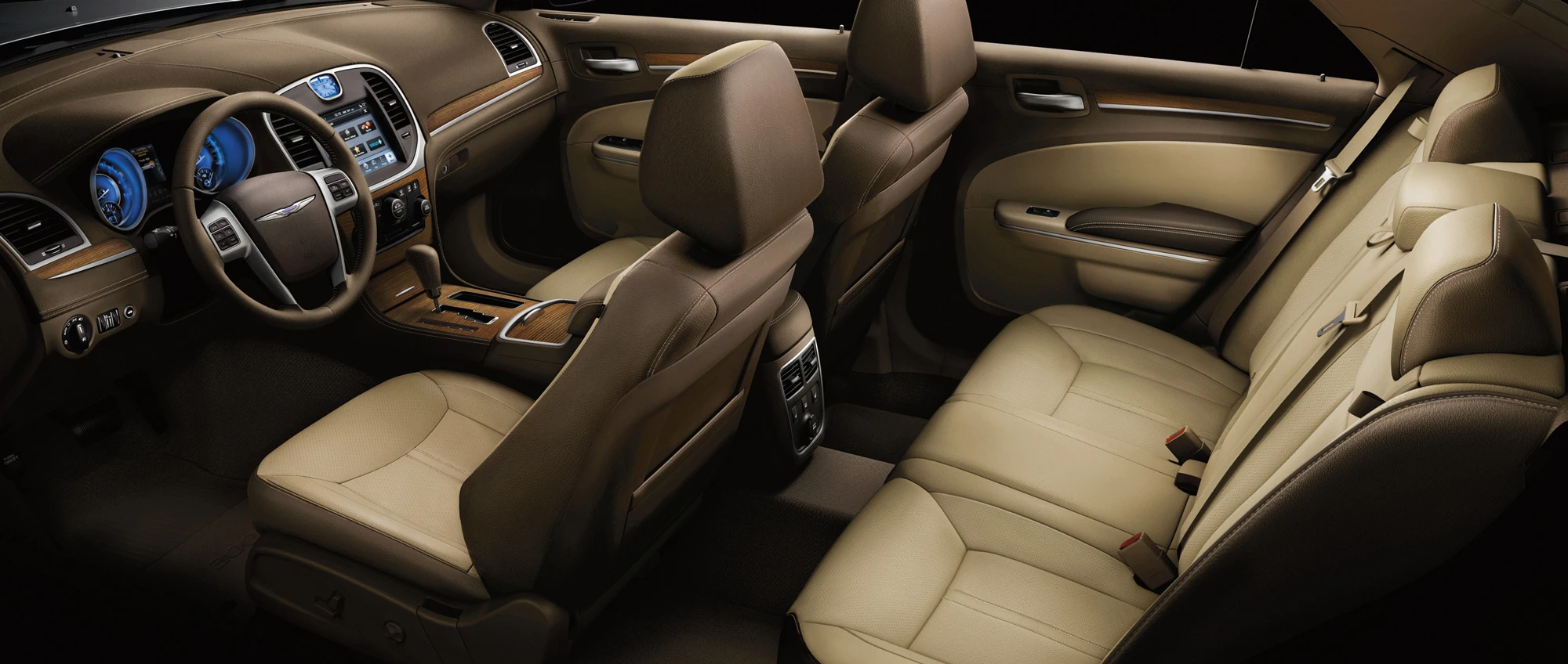 Chrysler 300 Luxury Series sedan interior