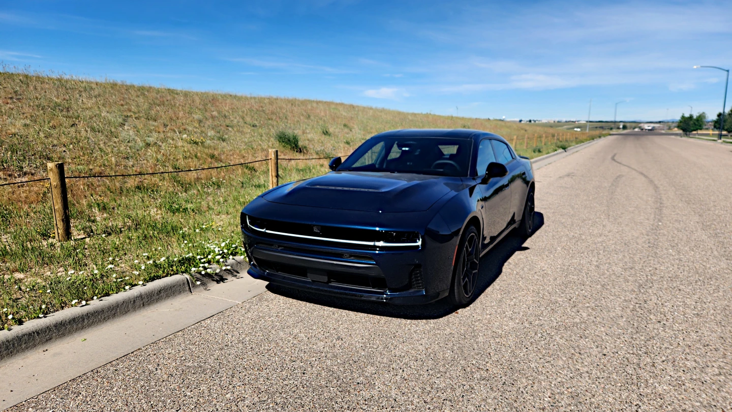 The V8 Hemi is gone, but the twin-turbo V6 makes the Charger Sixpack a fun new thing for those open minded enough to try it