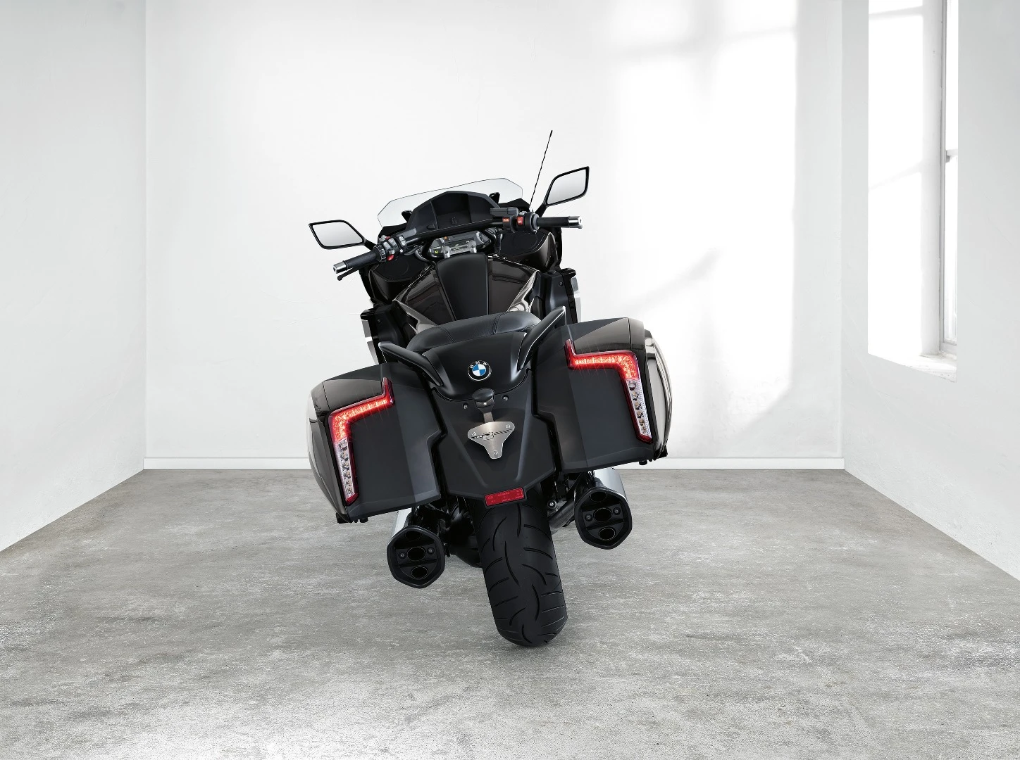 The K1600 B was previewed by the Concept 101 last year