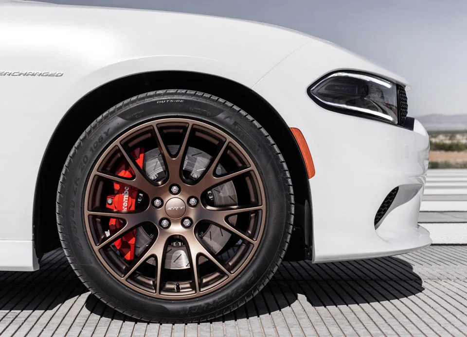 20-inch Slingshot wheels all around