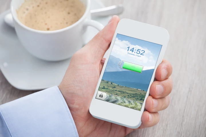 Drawing on their own radio signal, smartphones could get considerably longer battery life