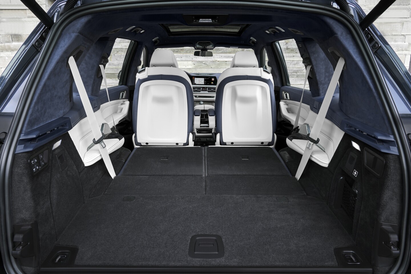 2019 BMW X7: huge trunk space with the seats folded forward
