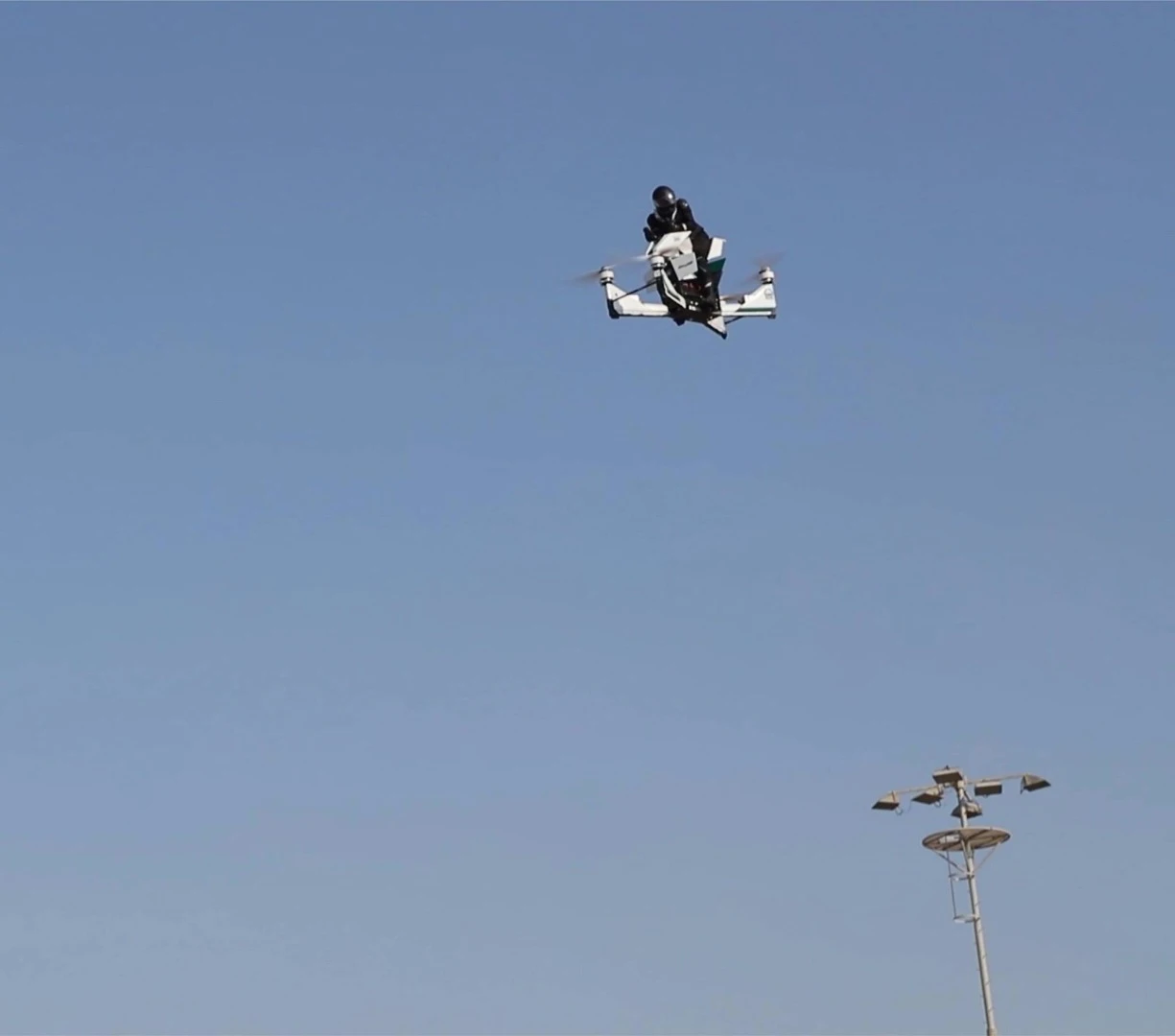 Under electric power, the Hoversurf can fly a pilot at up to 70 km/h (43 mph) with a programmed maximum height of 5 meters (16 ft)
