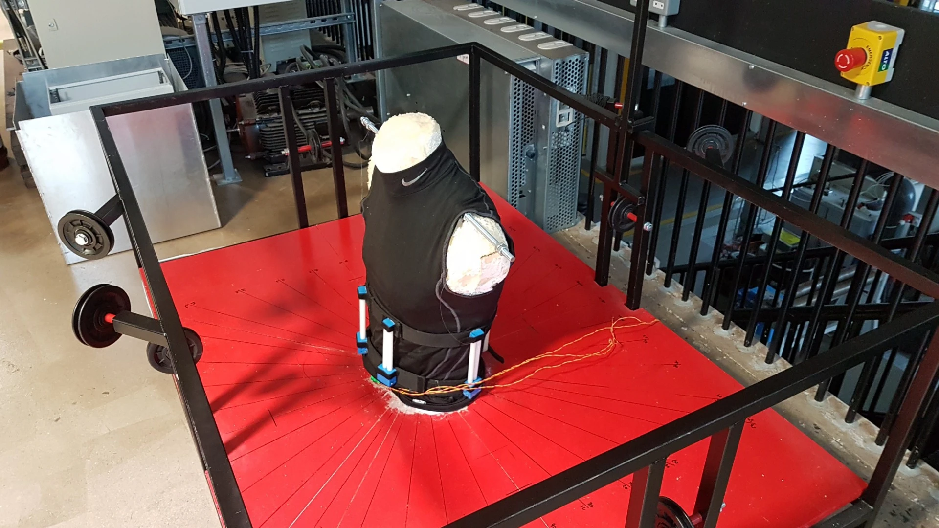 When fitted with a back brace, the simulator is able to measure how much that device reduces flexion, extension, lateral bending and torsion of the back