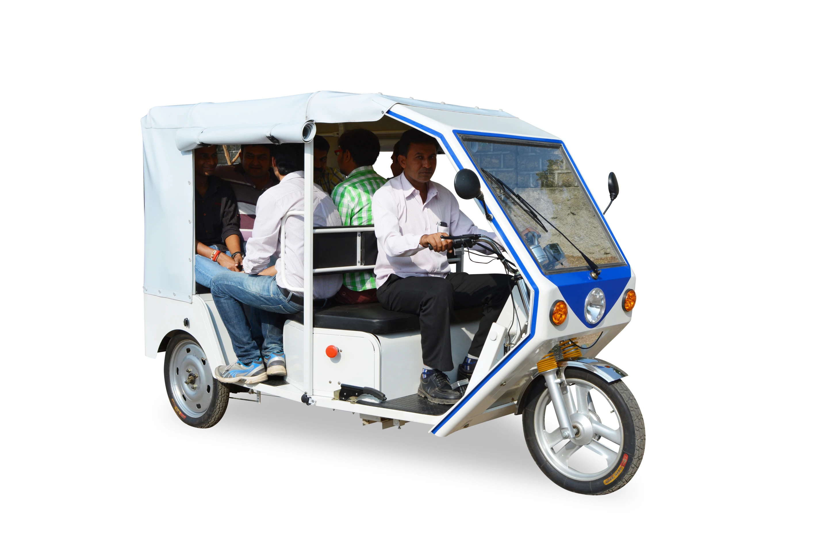 Terra Motors' new R6 electric rickshaw can carry six people for up to 100 kilometers on a full charge with a top speed of 30 km/h
