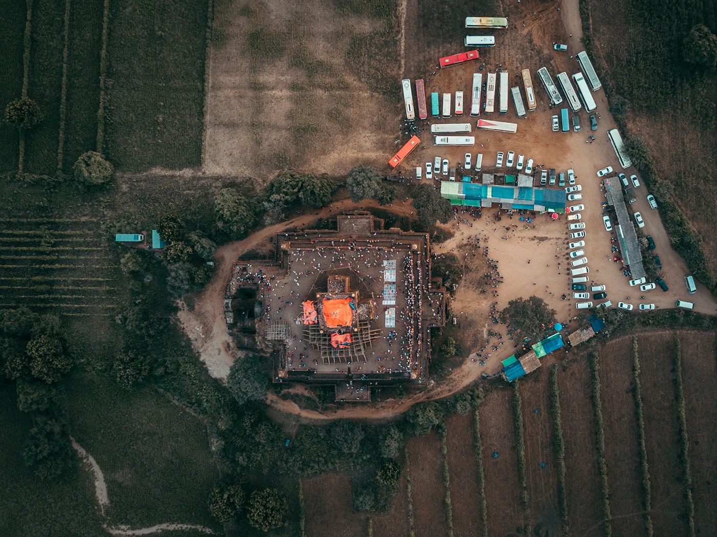 Temples in Myanmar. (Credit: Dimitar Karanikolov / Behance CC BY-NC-ND 4.0)
