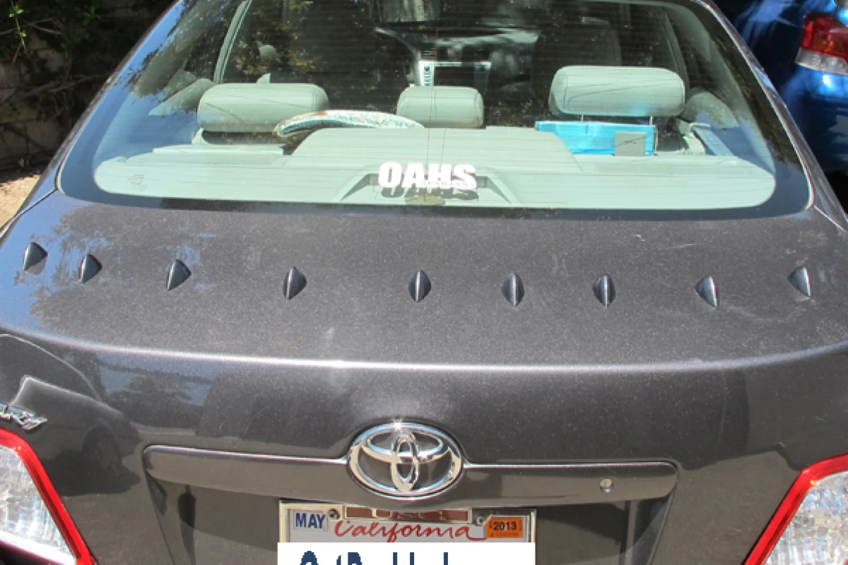 GasPods are tiny stick-on airfoils, designed to lower your vehicle's wind drag