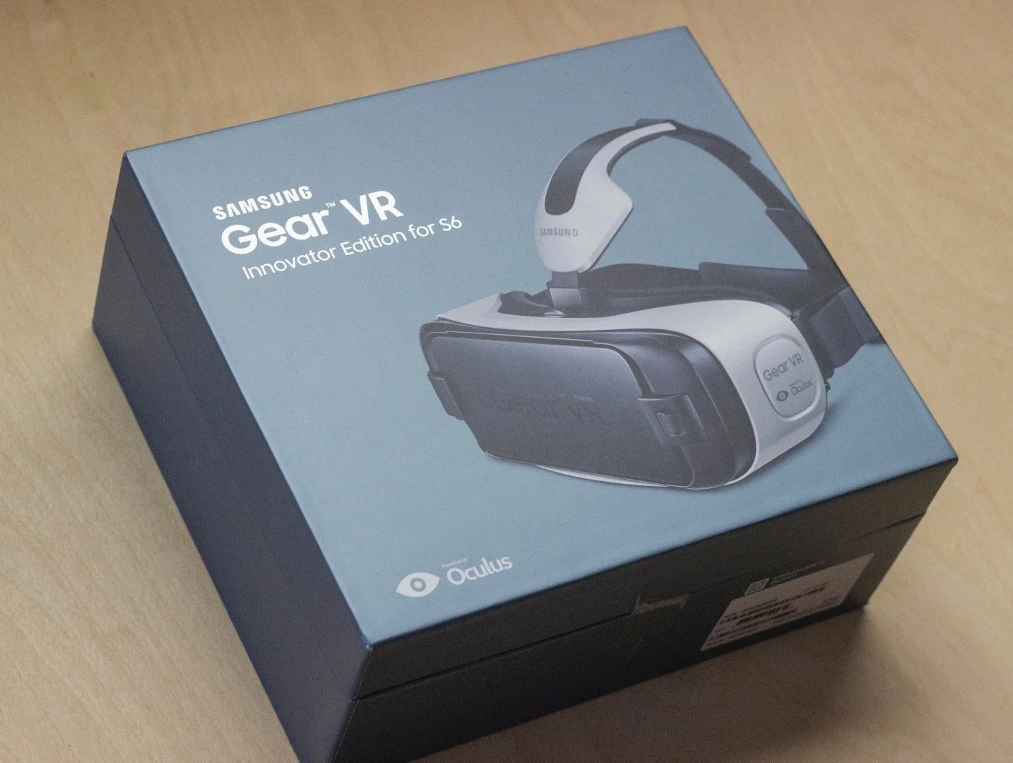 A sealed-shut retail Gear VR for GS6 (Photo: Will Shanklin/Gizmag.com)