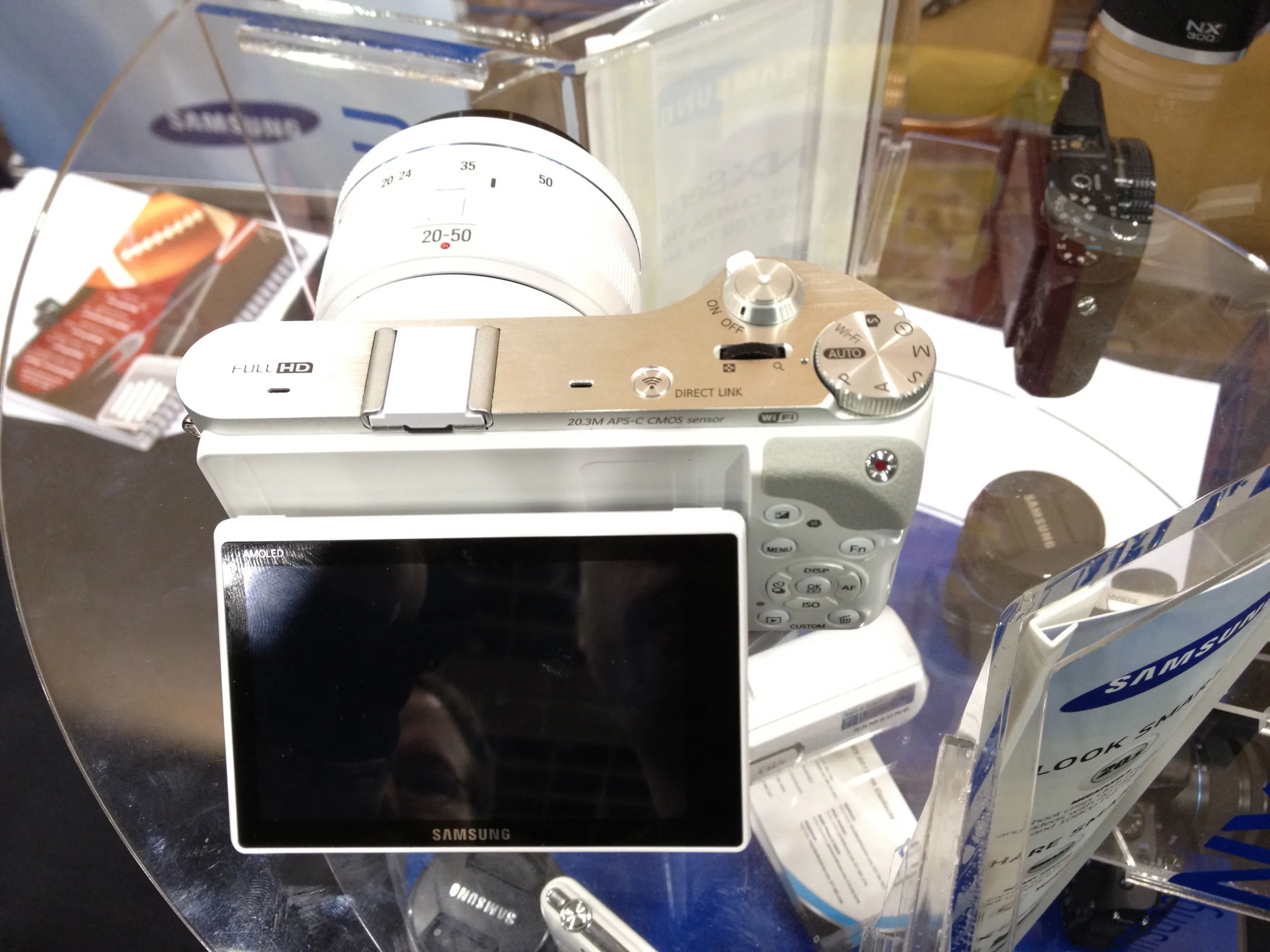 Samsung NX300