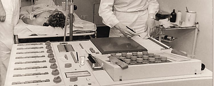 A 1960s era electroencephalograph (Photo: Katscherowski (verehel. Stark) via Wikimedia Commons)