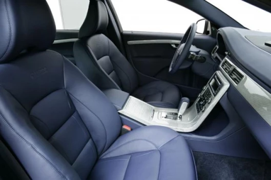 Inside the Volvo S-80