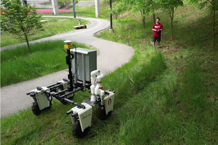 The TartanPest robot, getting put through its paces