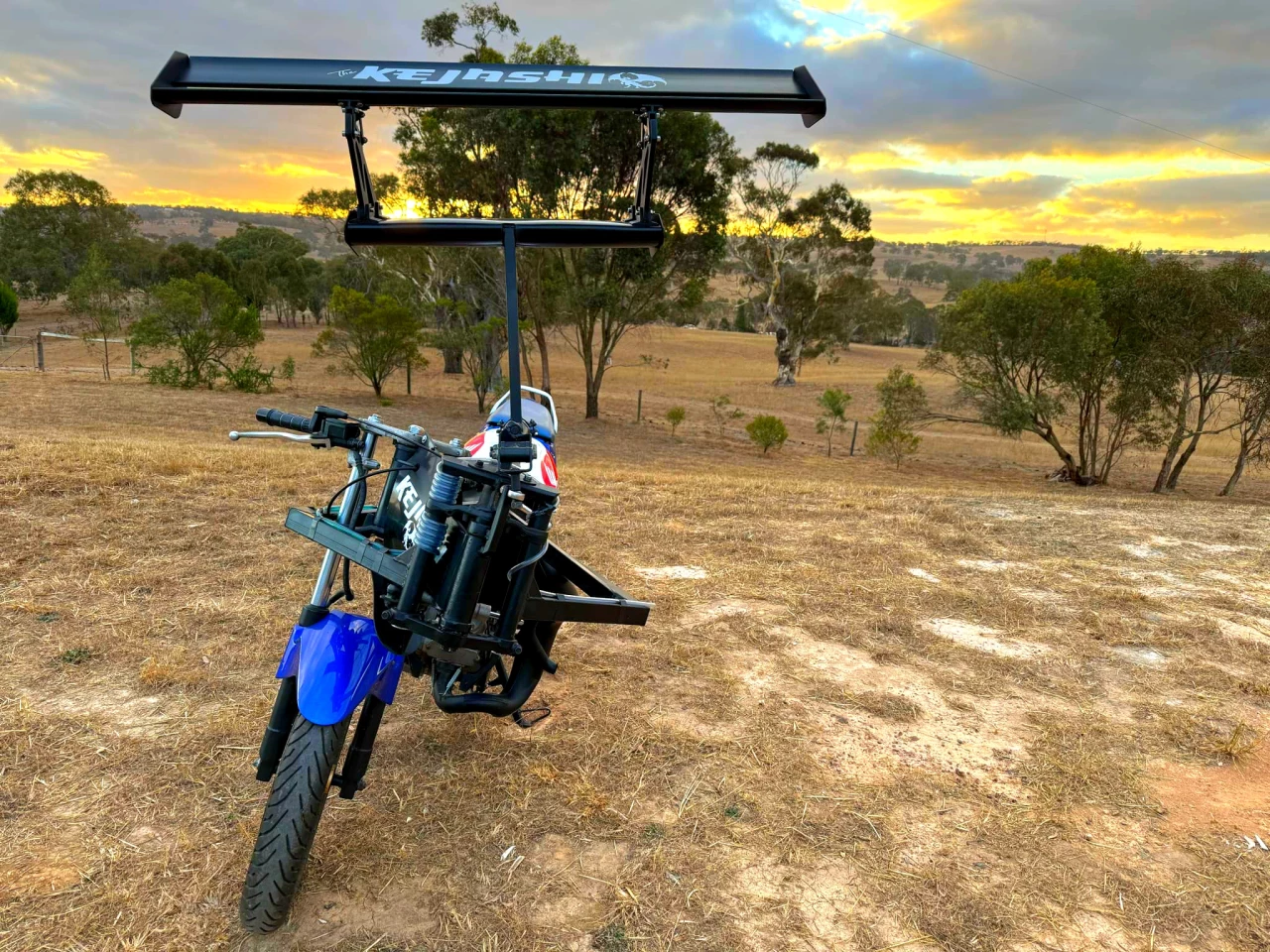 I'm sorry, did somebody lose half the front of a Yammie Niken?