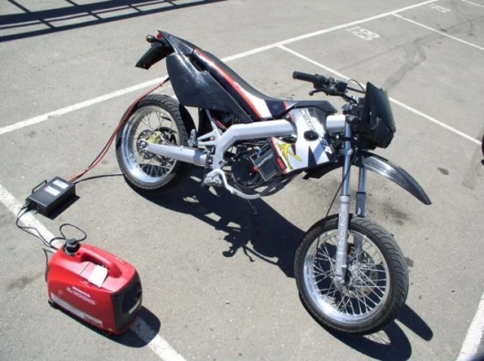 The refueling rig for the racetrack - a portable generator. Solar charging is a bit slow when the next race is in 25 minutes.