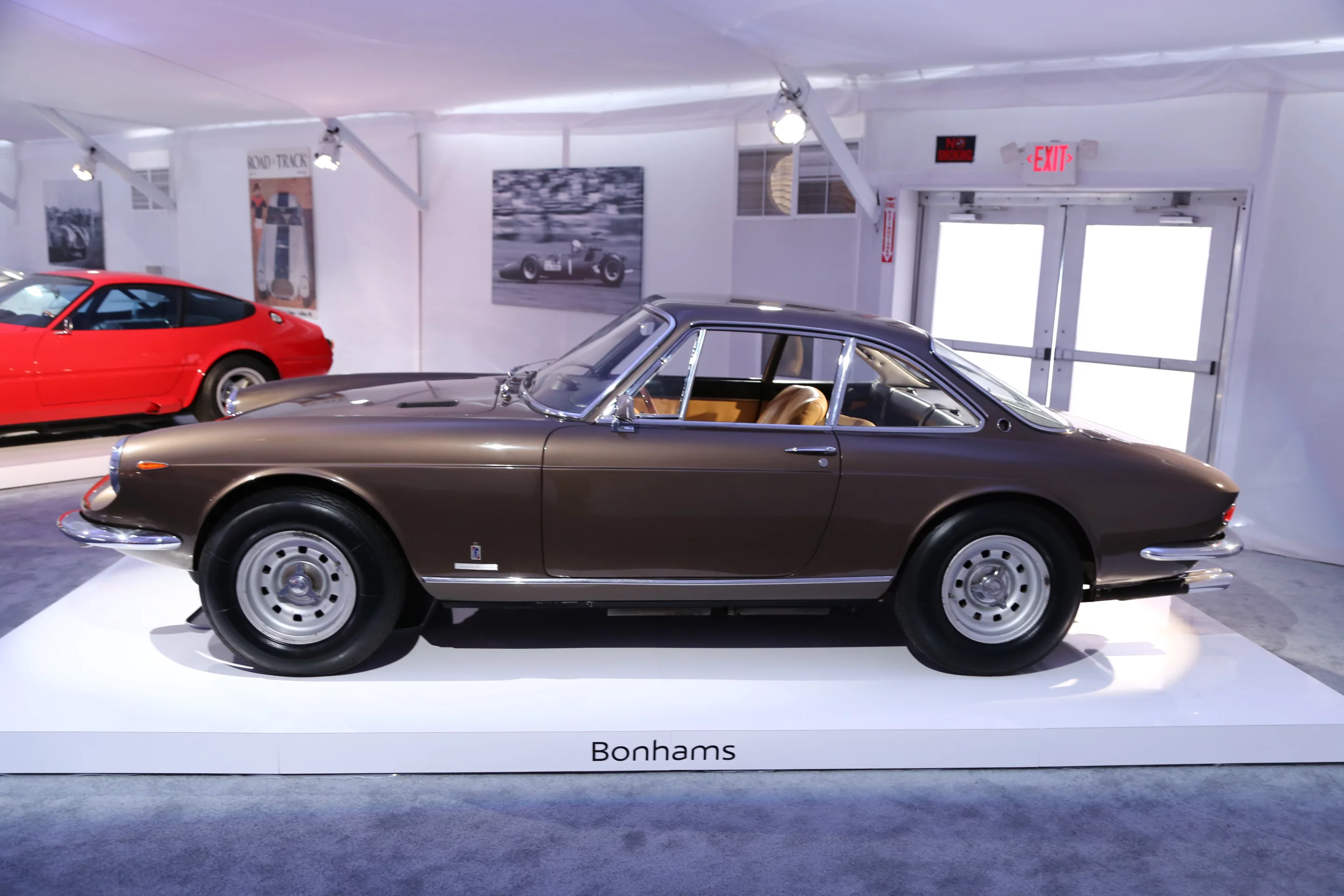 Bonham's1969 Ferrari 365 GTC coupe with coachwork by Carrozzeria Pininfarina featured original paint, furnishings and interior trim (Photo: Angus MacKenzie/Gizmag.com)