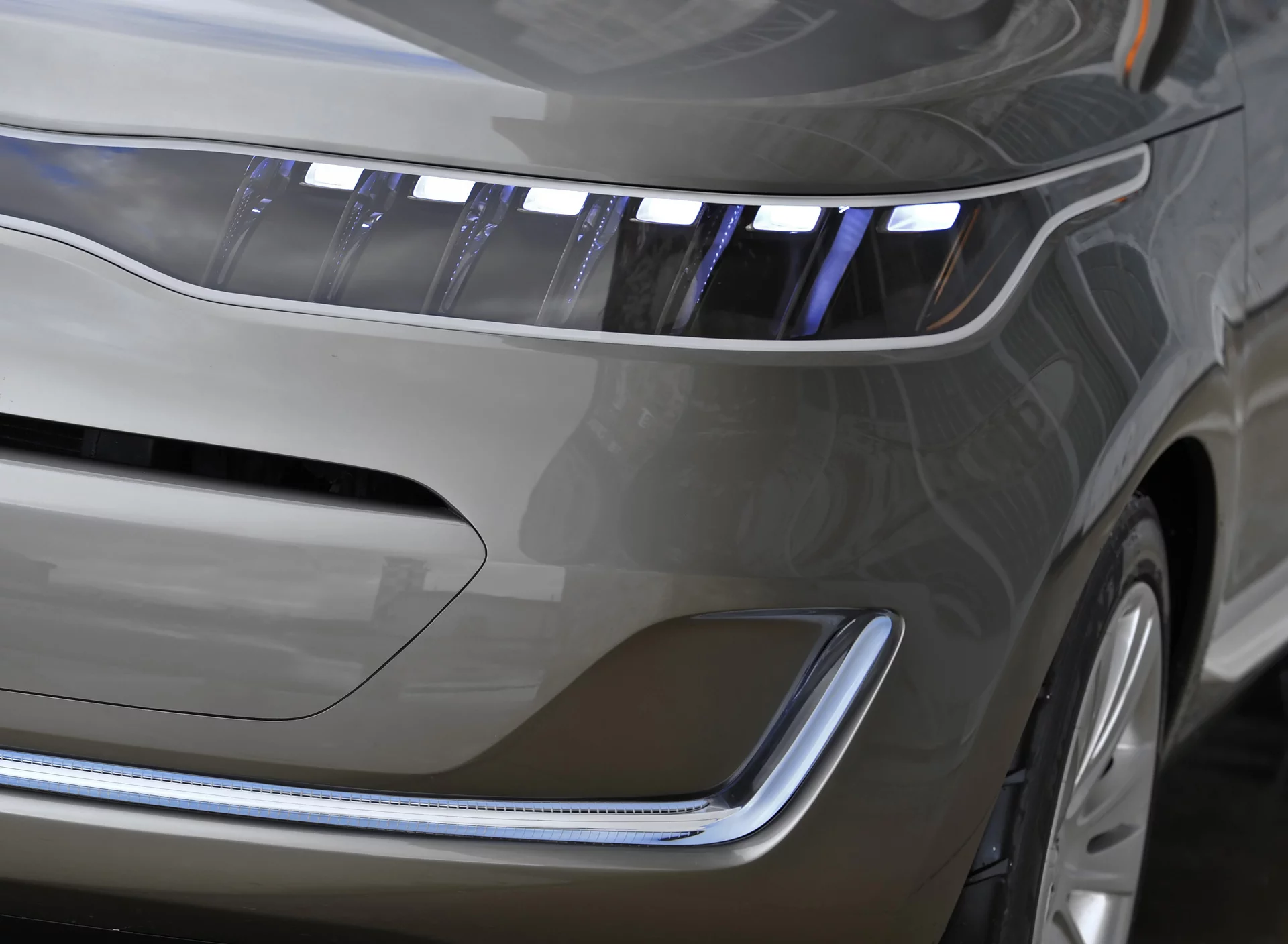 Kia KV7 Concept