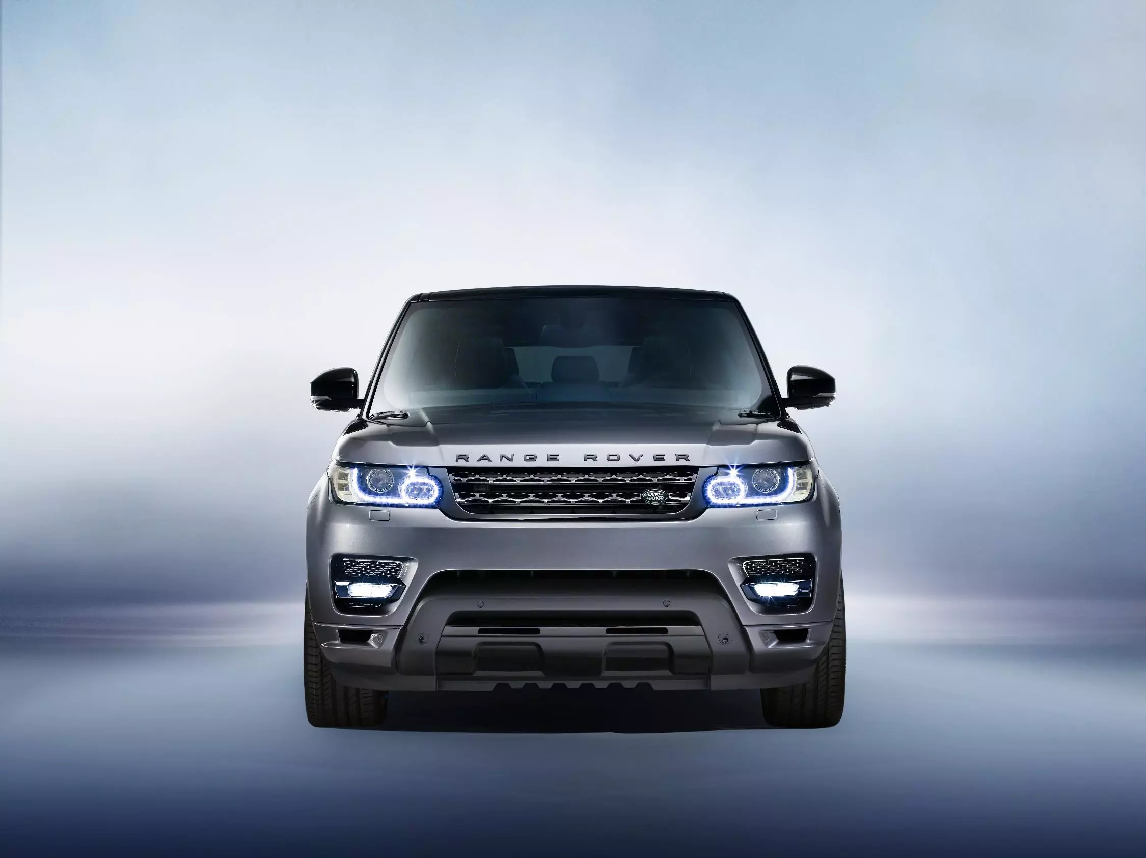A twin-channel Dynamic Response active lean control system is combined with a Dynamic Active Rear Locking Differential and Torque Vectoring braking