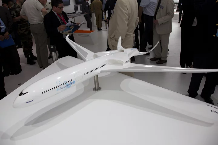Airbus helped EADS to incorporate an E-Thrust-style propulsion system into an airplane design, the eConcept (Photo: Gizmag)