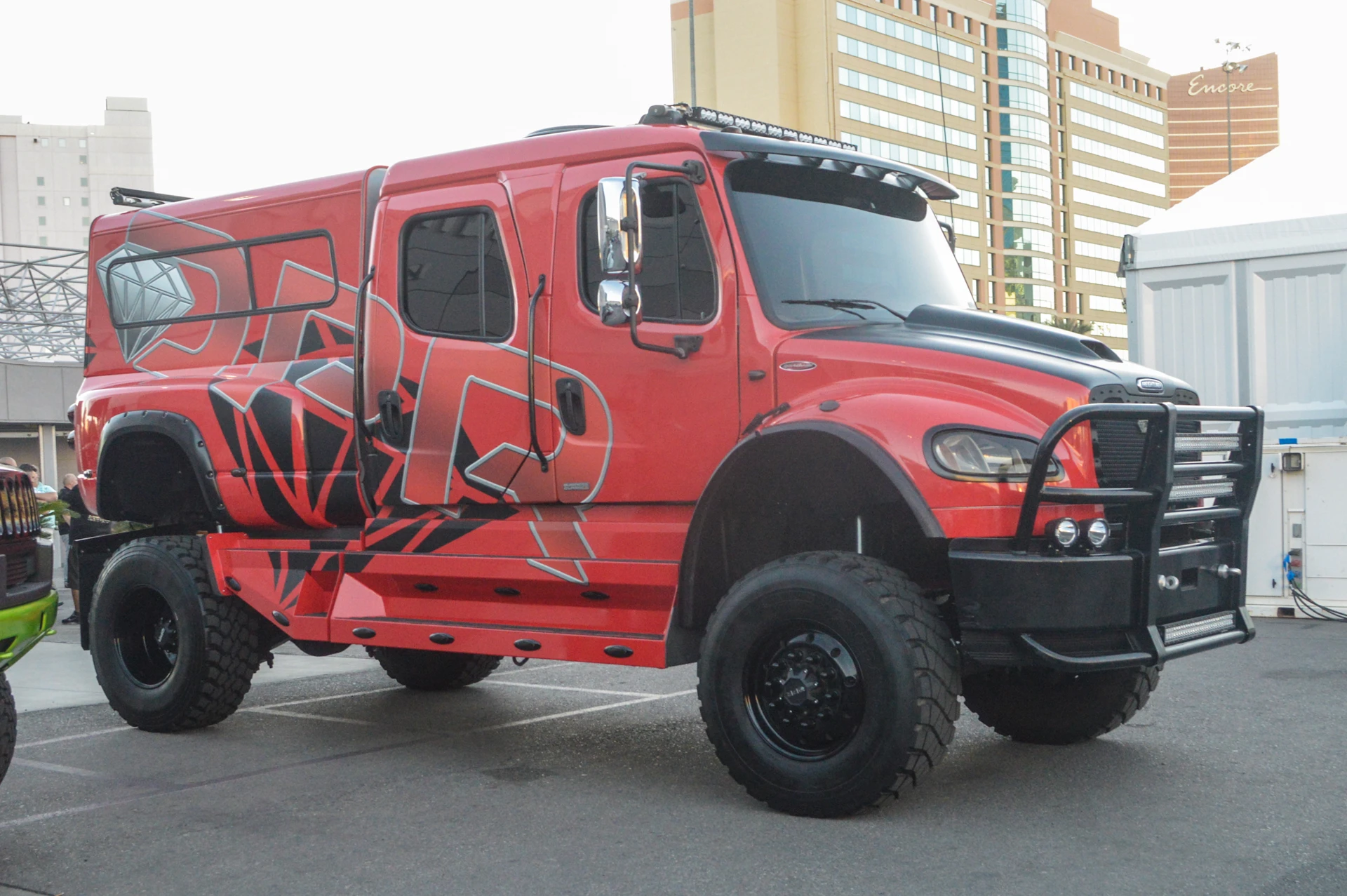 DPR shows one of the larger trucks at SEMA (Photo: C.C. Weiss/Gizmag)