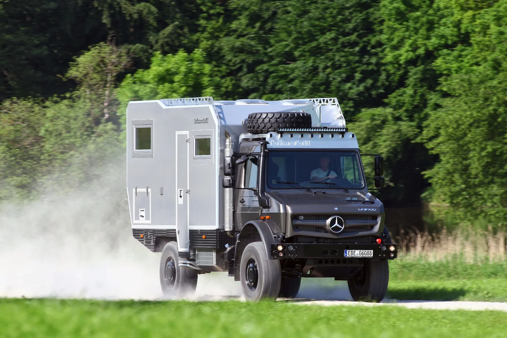 The Unimog 4023 chassis brings off-road advantages like portal axles, a standard tire inflation system and torque tube suspension, creating an excellent base for an off-road adventure motorhome