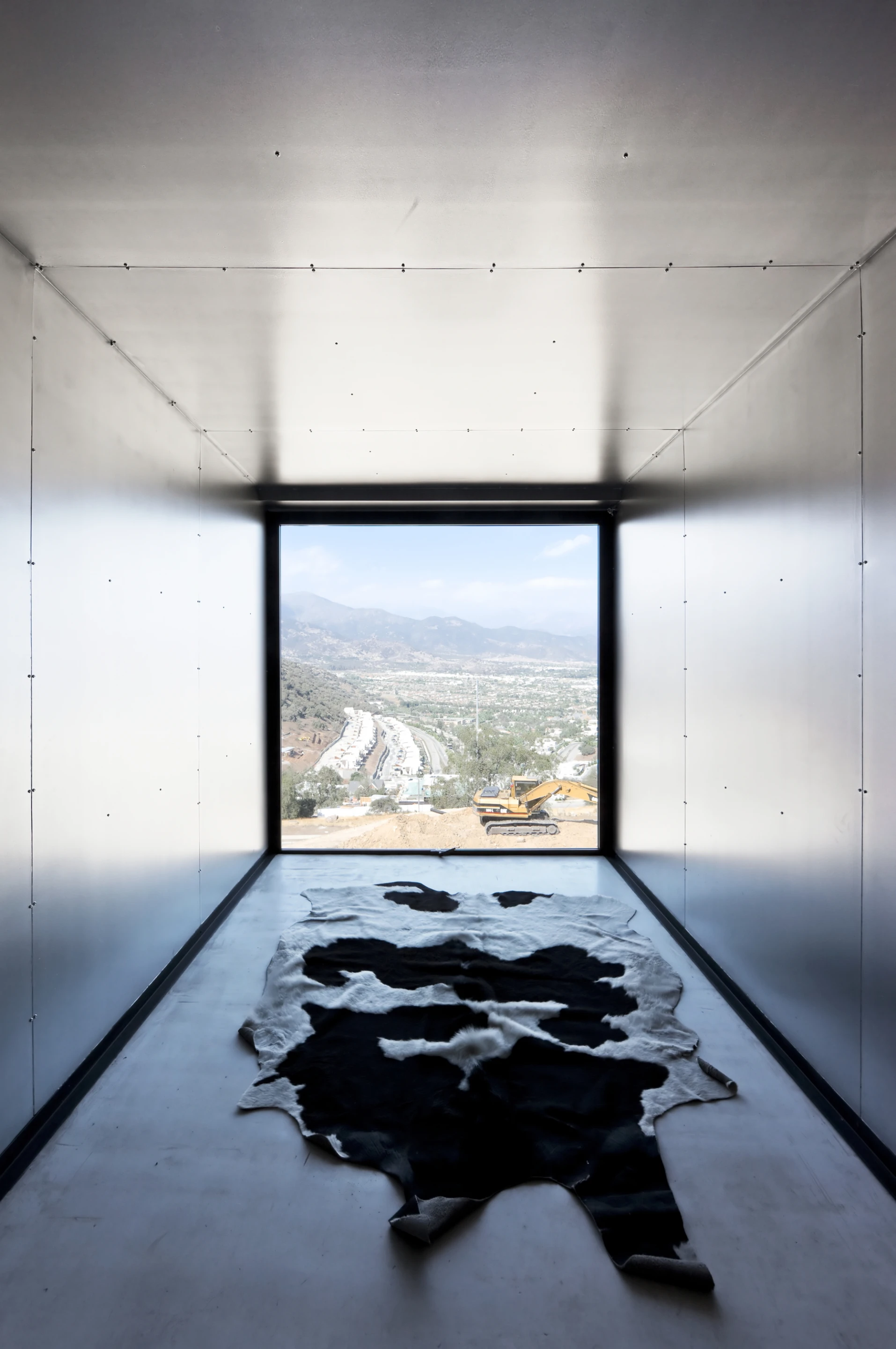 The house boasts views of the Andes Mountains (Photo: Sergio Pirrone)