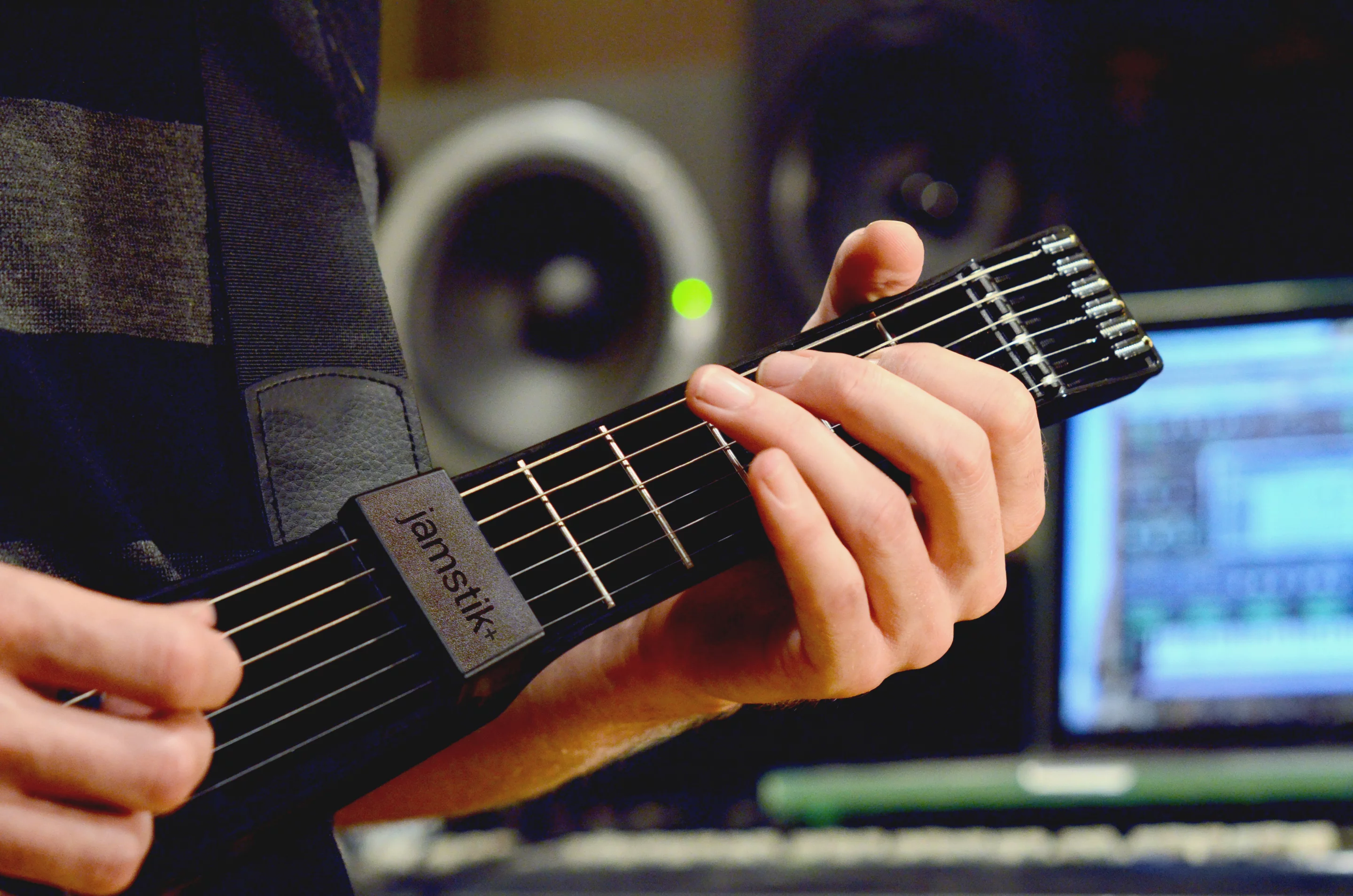 The jamstik+ smart guitar for learners sports IR finger tracking, Bluetooth connectivity and real guitar strings