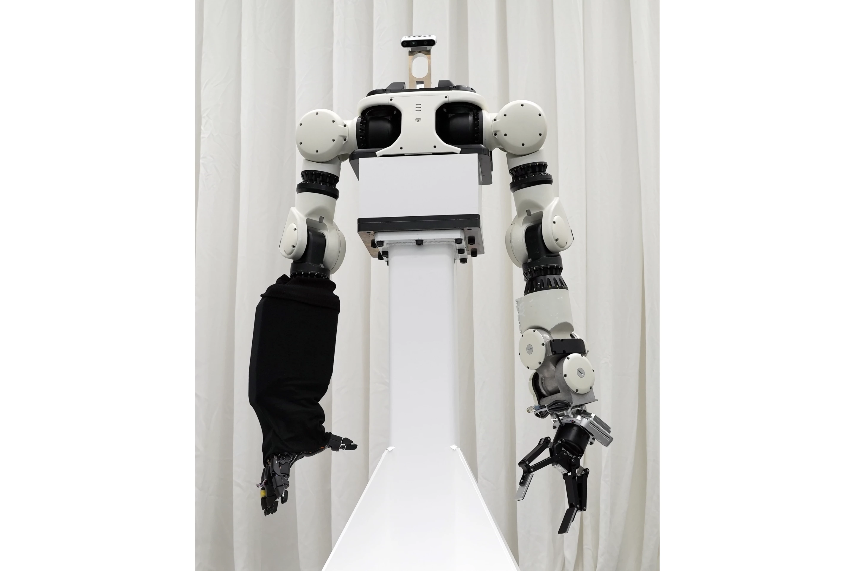 The Honda Avatar Robot will feature multi-fingered hands