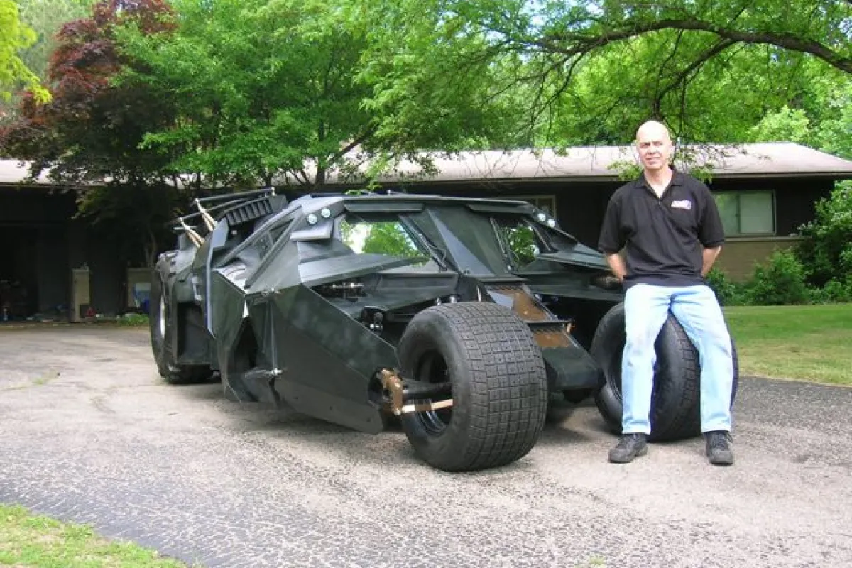 Bob Dullam and his Batmobile Tumbler replica