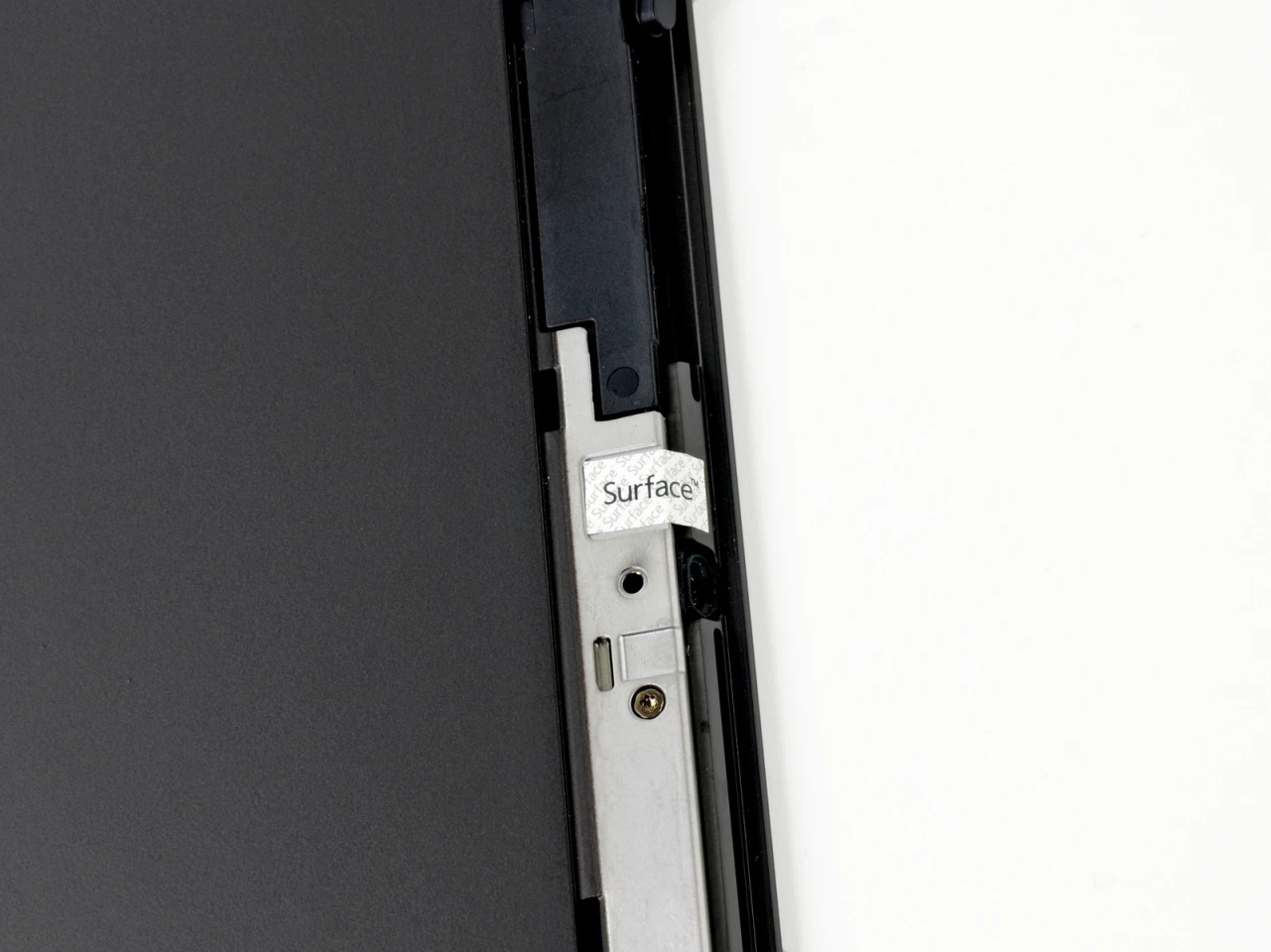 The Surface teardown revealed a tamper-evident label that breaks apart upon removal (Photo: iFixit)