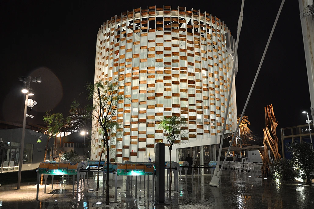 Uruguay Pavilion has a spiral structure made entirely of reusable and recyclable materials