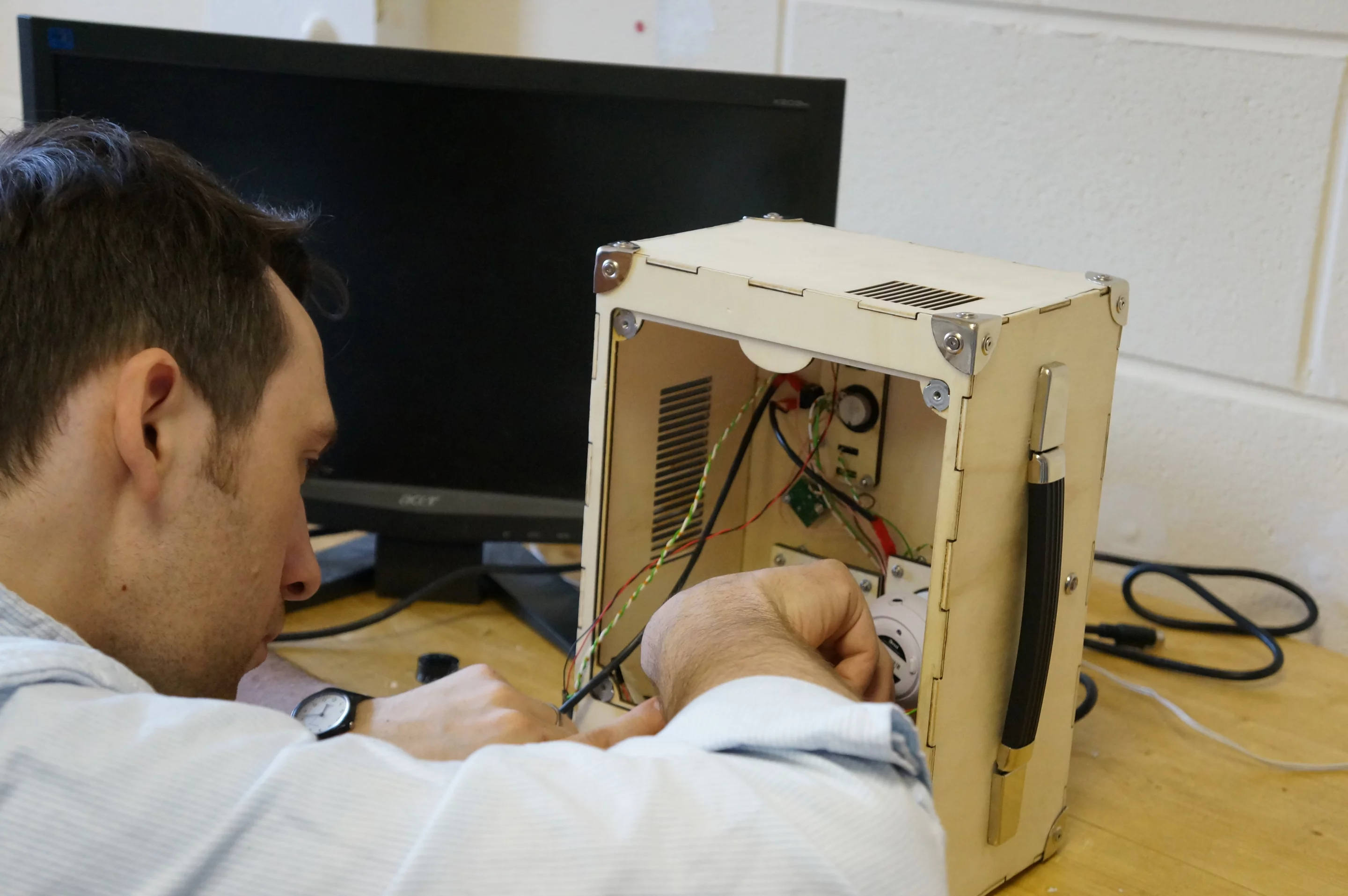 Tuning the Perceptive Radio (Photo: Mudlark)