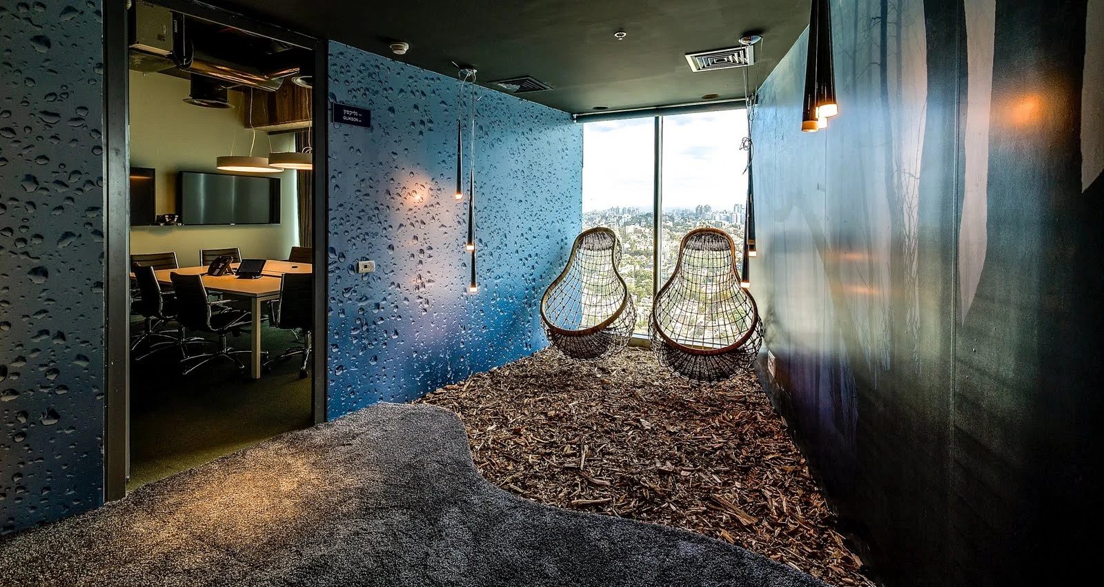 Google's new Tel Aviv offices features an array of creative and uniquely themed office landscapes (Photo: Itay Sikolski)