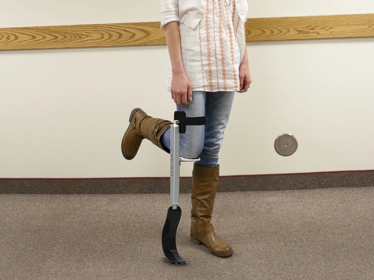 A simple concept, the Flex Leg props your injured leg for more natural movement (Photo: Flex Leg)