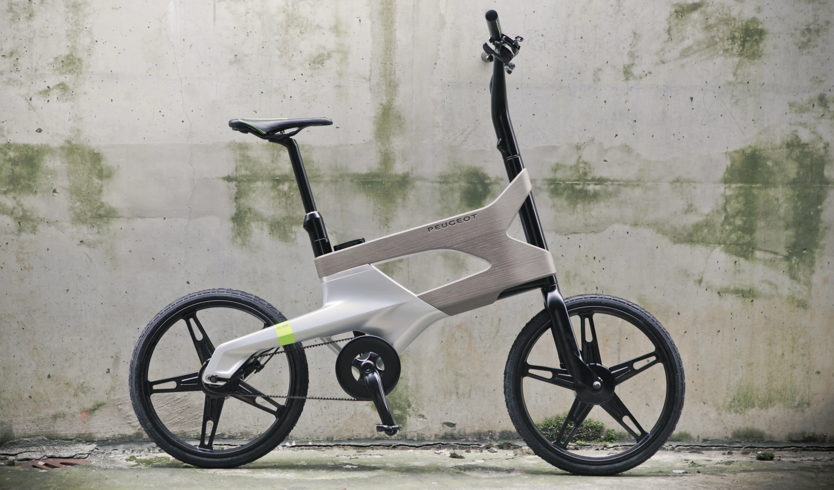 The Peugeot DL122 - the bicycle with a laptop compartment