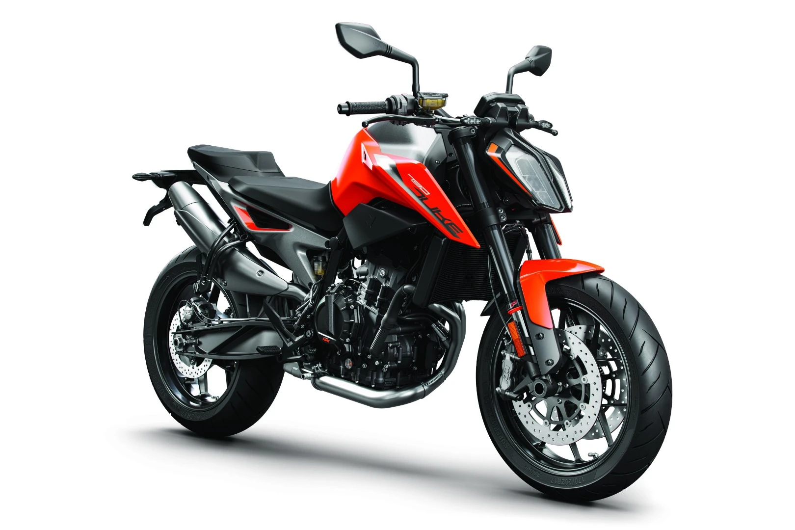 The new Duke 790 finished off in a much more flamboyant KTM Orange paint job
