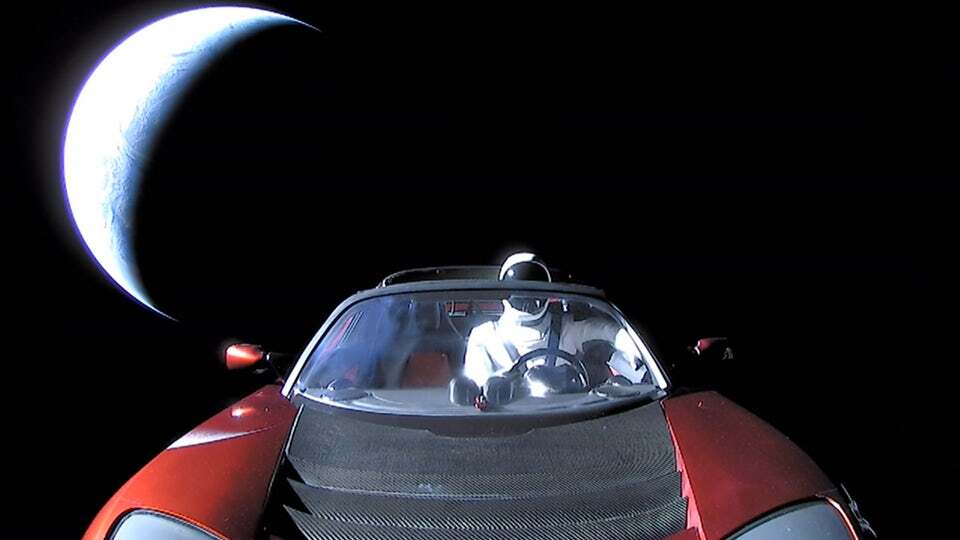 The last image sent back by the Tesla Roadster