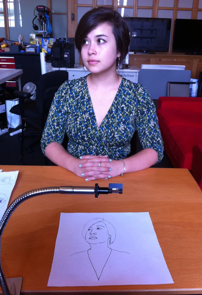 The NeoLucida in use