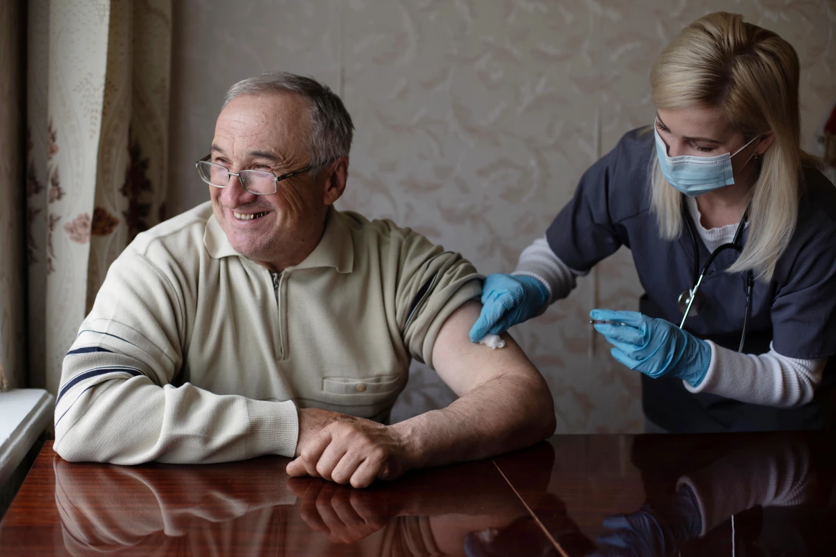 Vaccines aren't the most pleasant, but learning to think positively after you get them could help them work better