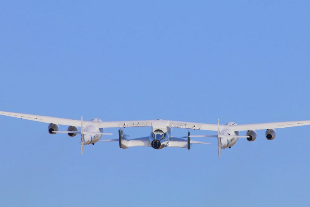 VSS Unity and VMS Eve mothership