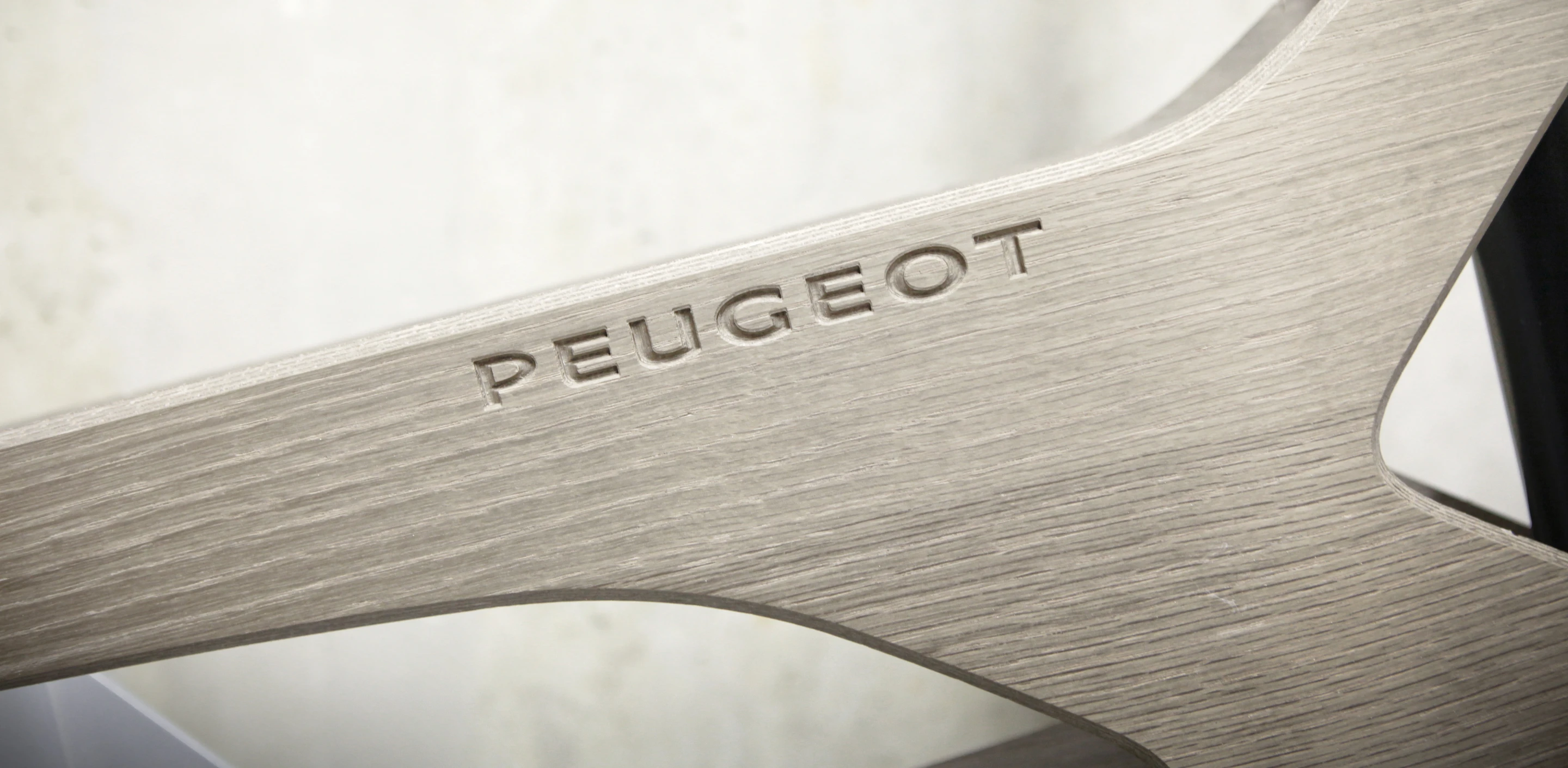 The Peugeot DL122
