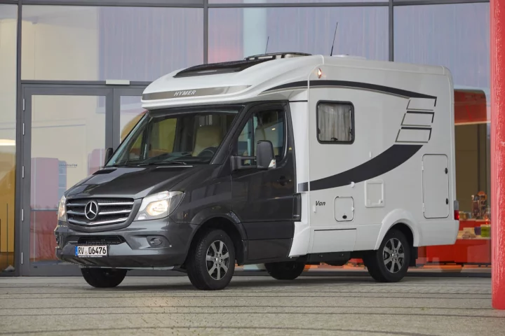 The Hymer Van S finds a compromise between the camper van and Type C motorhome
