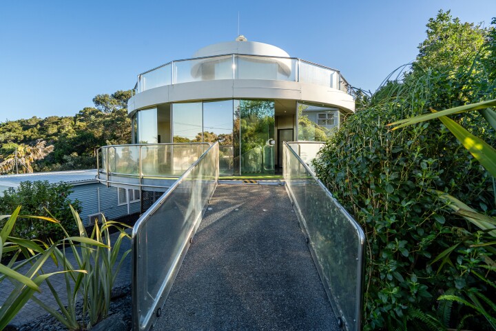 Here comes the Sun: the Lighthouse can be configured to provide optimal natural light inside, all day long
