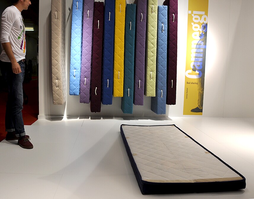 Bed Sharing hangs on the wall for a deorative interior feature piece (Photo: Edoardo Campanale/Gizmag.com)