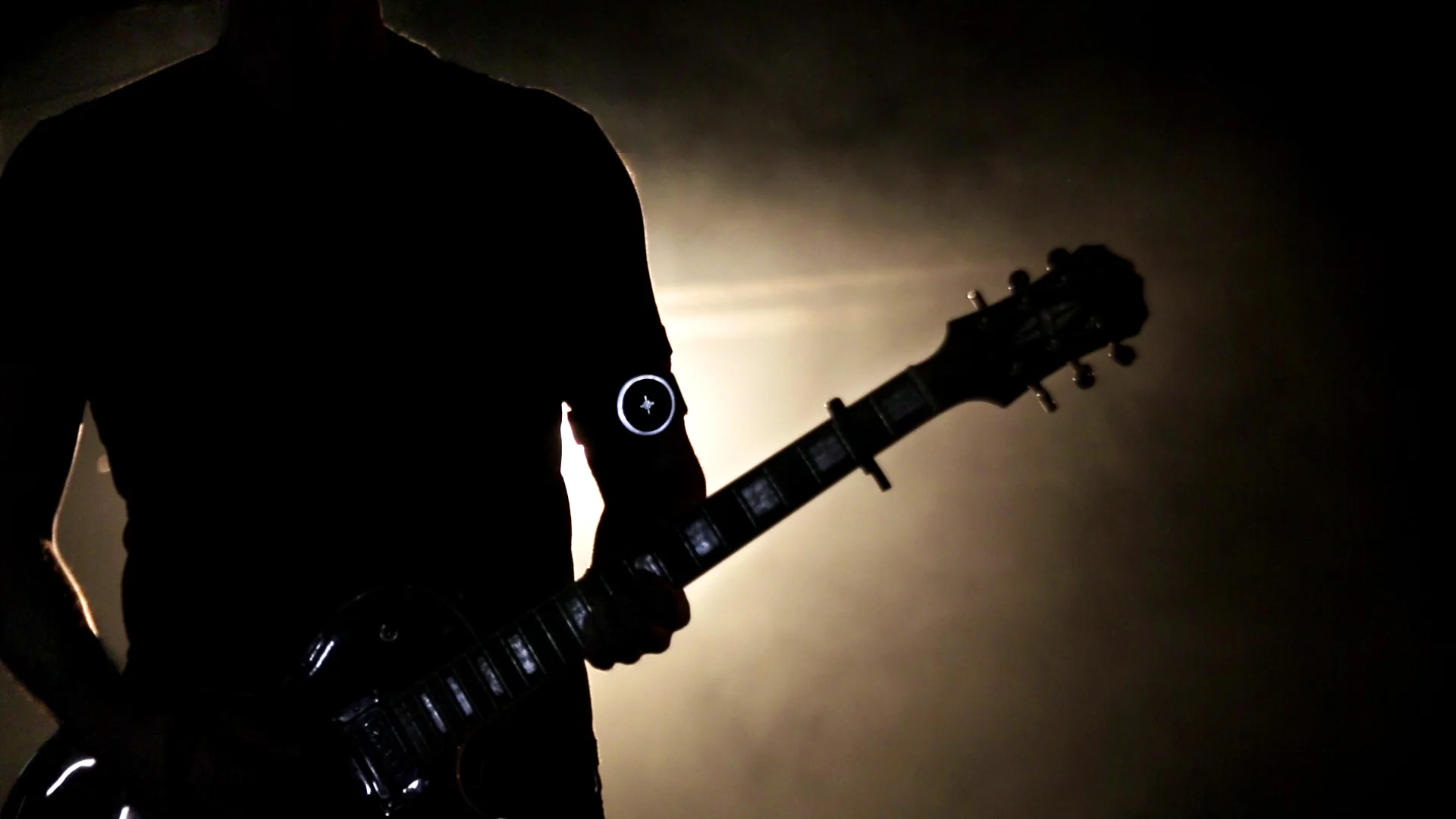 The Soundbrenner Pulse can be used in a variety of musical environments